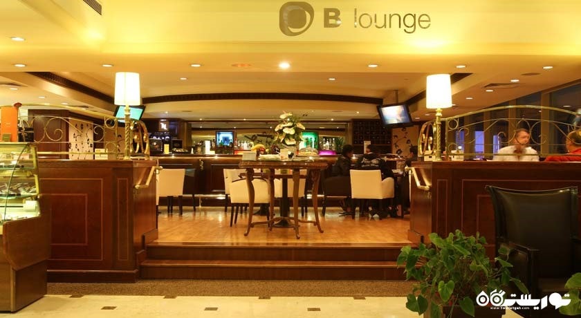 نمایی کلی از بار بی لانج